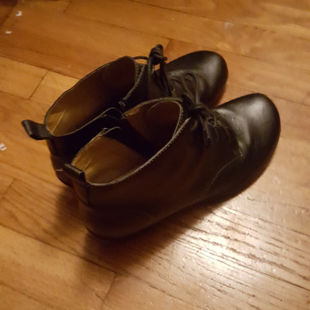 black mid heel Sofft brand booties.